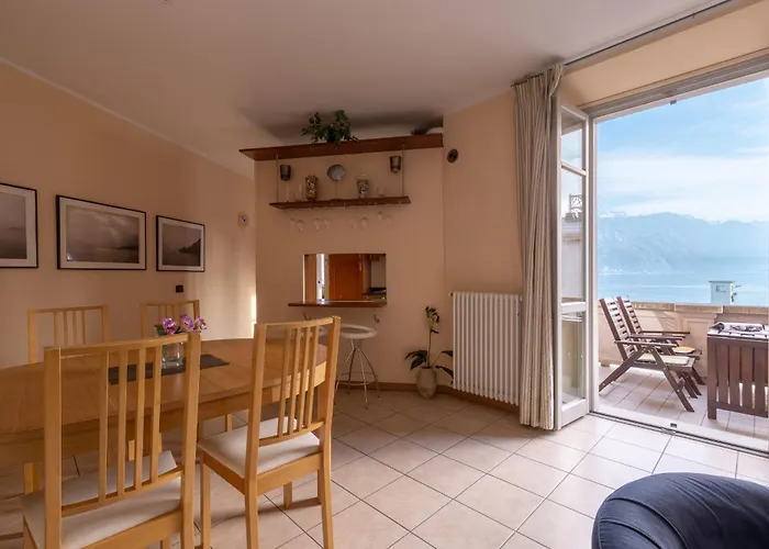 Julia - * ميناجيو